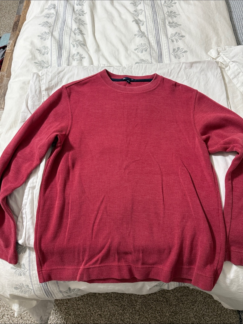 GAP Men's Crewneck Sweater in Deep Red